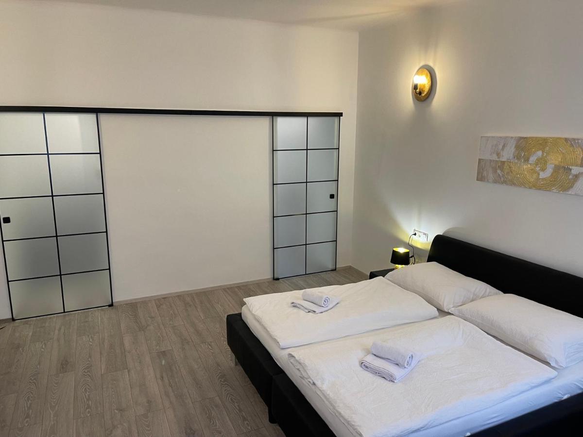 Fancy Apartment In The City Center Wenen Buitenkant foto